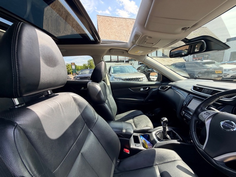 Nissan X-Trail Acenta Orange #11