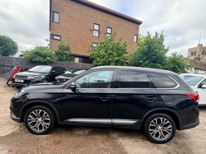 Mitsubishi Outlander 12Kwh Gx4h Suv White #15