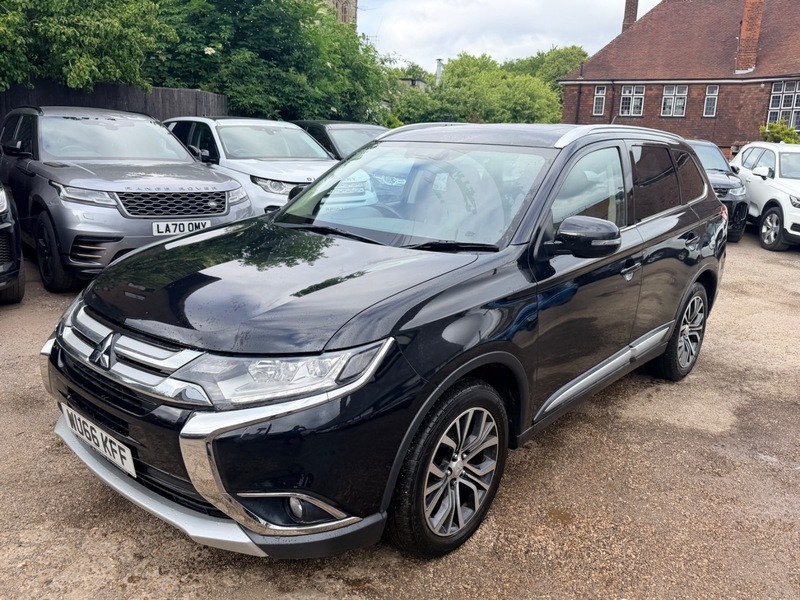 Mitsubishi Outlander 12Kwh Gx4h Suv White #17