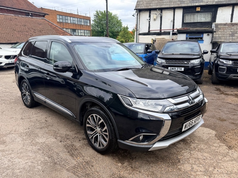 Mitsubishi Outlander 12Kwh Gx4h Suv White #21
