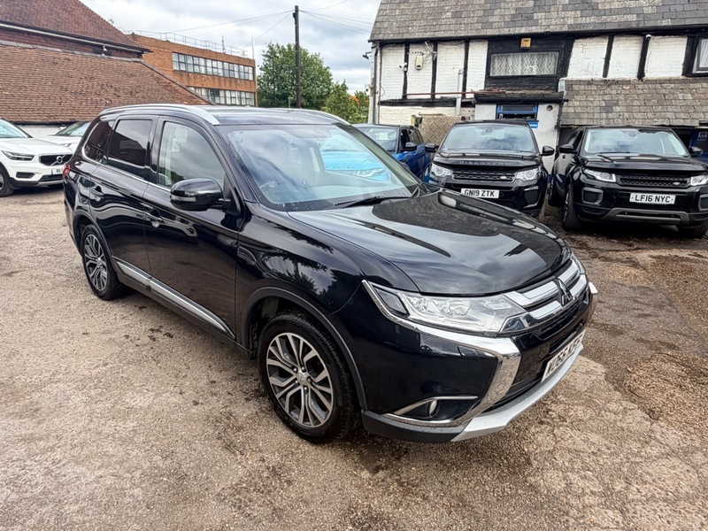 Mitsubishi Outlander Di-d Gx 4 Black #2