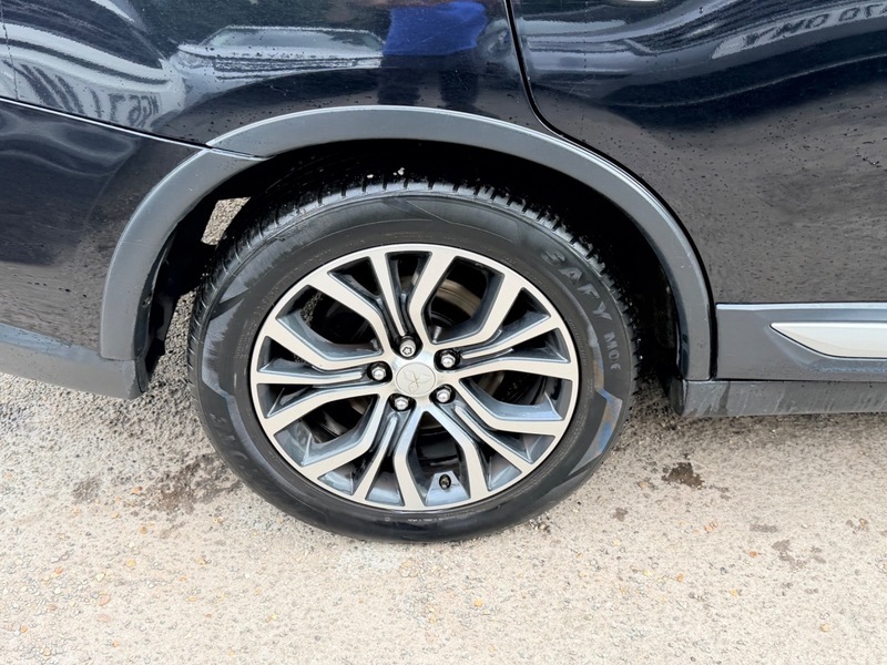 Mitsubishi Outlander 12Kwh Gx4h Suv White #8