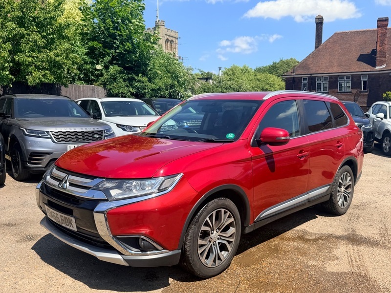 Mitsubishi Outlander Di-d Gx 3 Red #4