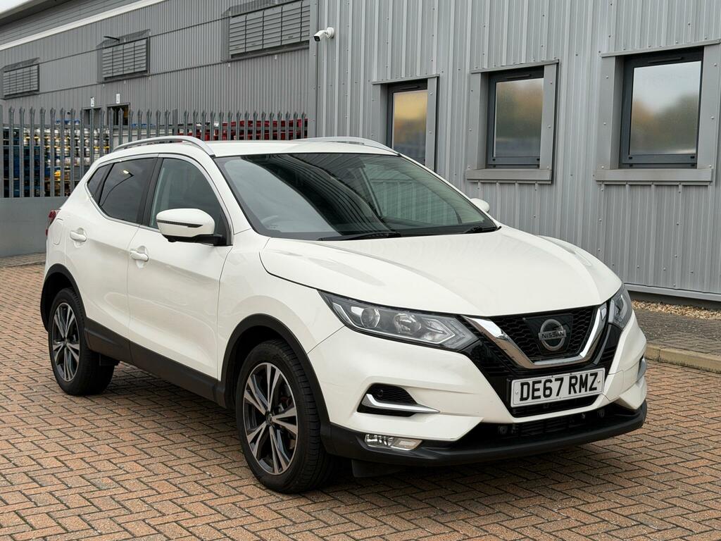 Nissan Qashqai 1.2 Dig-t N-connecta Xtron Euro 6 Ss DE67RMZ White