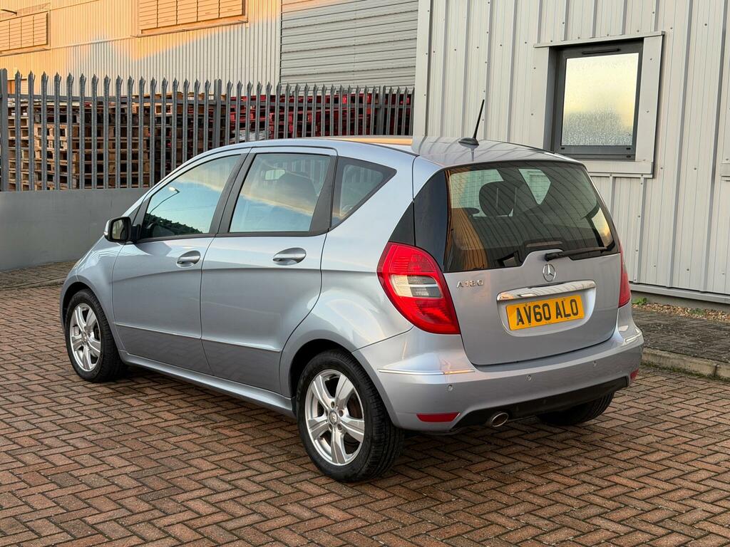 Mercedes-Benz A Class 1.7 A180 Avantgarde Se Cvt Blue #4