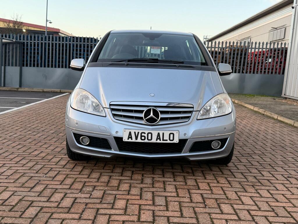 Mercedes-Benz A Class 1.7 A180 Avantgarde Se Cvt Blue #2