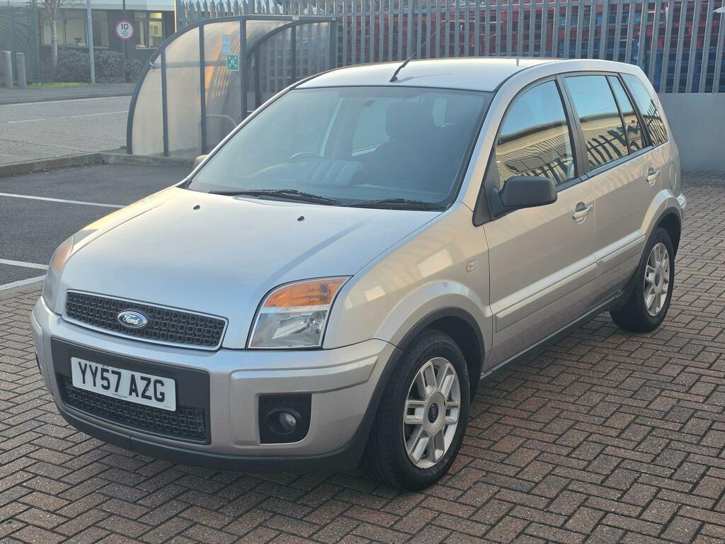 Ford Fusion 1.6 Zetec Climate Silver #2