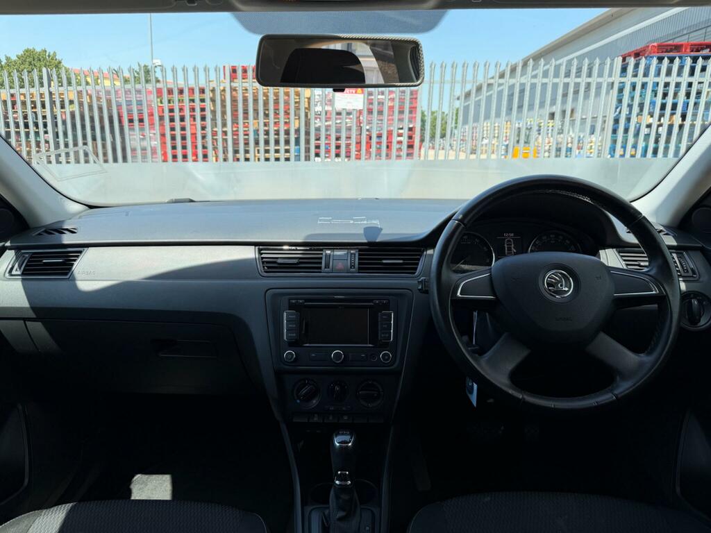 Skoda Rapid 1.6 Se Tdi Cr 104 Bhp Beige #13