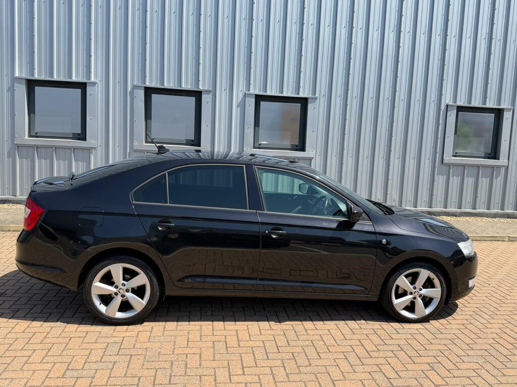 Skoda Rapid 1.6 Se Tdi Cr 104 Bhp Beige #11