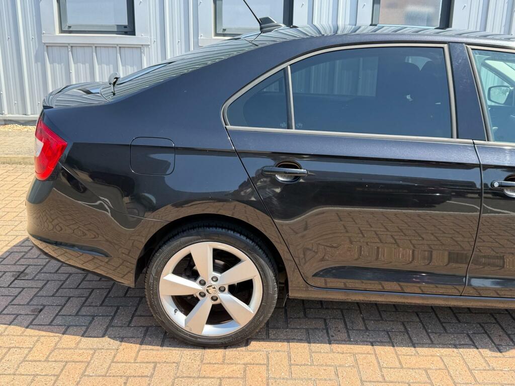 Skoda Rapid 1.6 Se Tdi Cr 104 Bhp Beige #33
