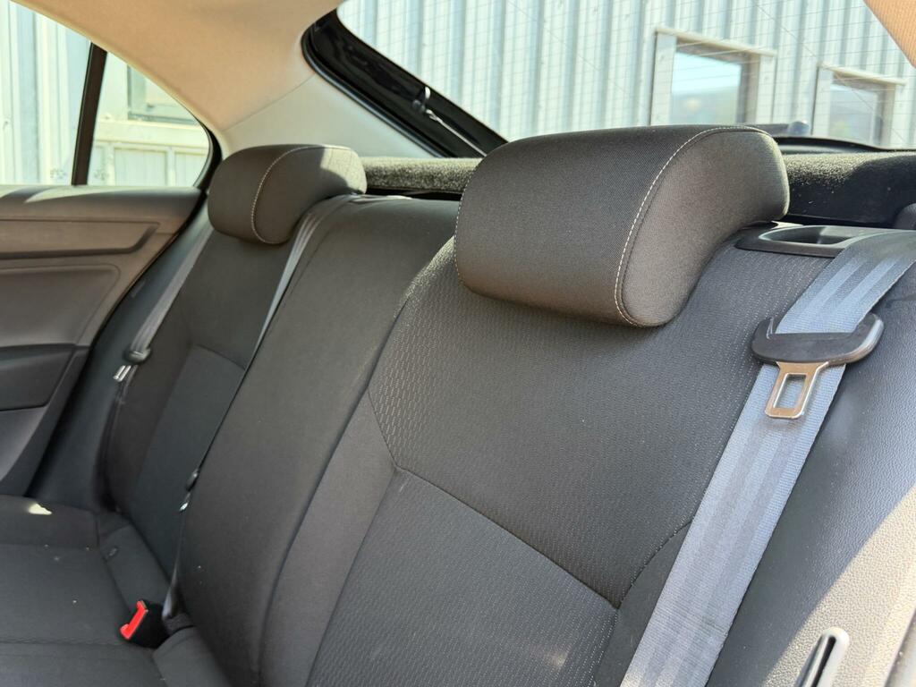 Skoda Rapid 1.6 Se Tdi Cr 104 Bhp Beige #22