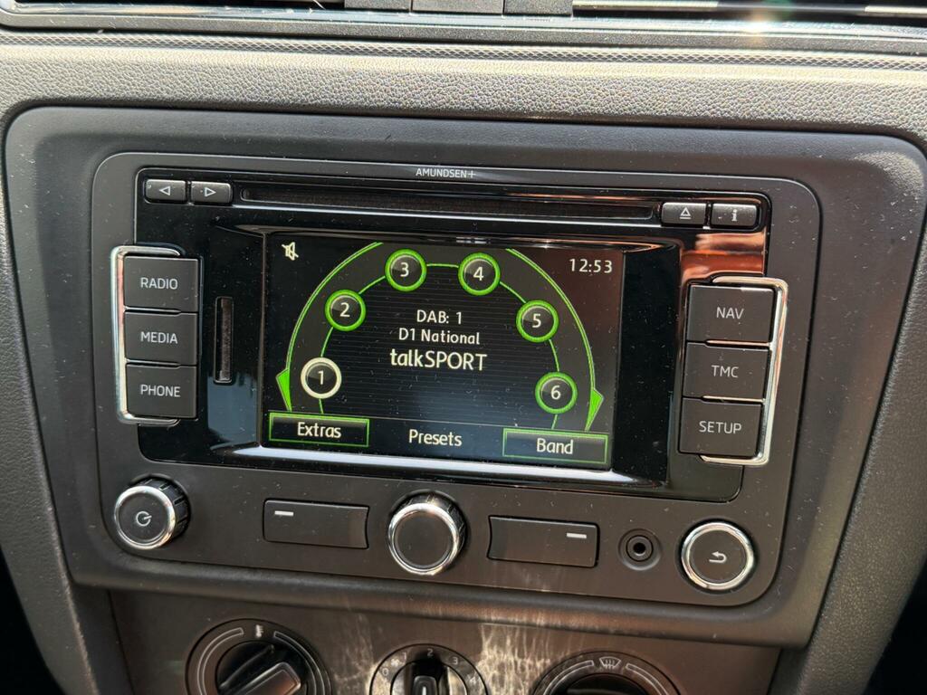 Skoda Rapid 1.6 Se Tdi Cr 104 Bhp Beige #43