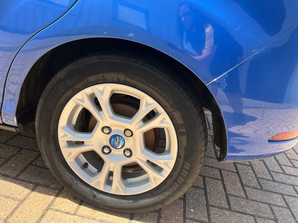 Ford B-Max 1.0T Ecoboost Zetec Euro 5 Blue #42