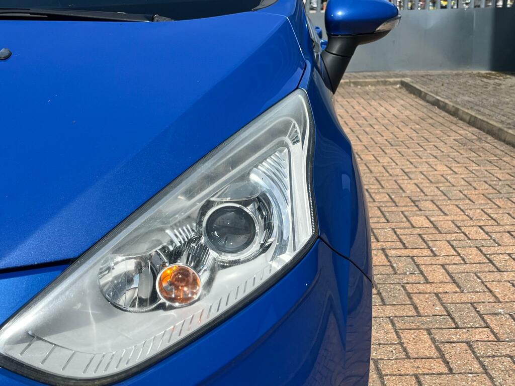 Ford B-Max 1.0T Ecoboost Zetec Euro 5 Blue #55