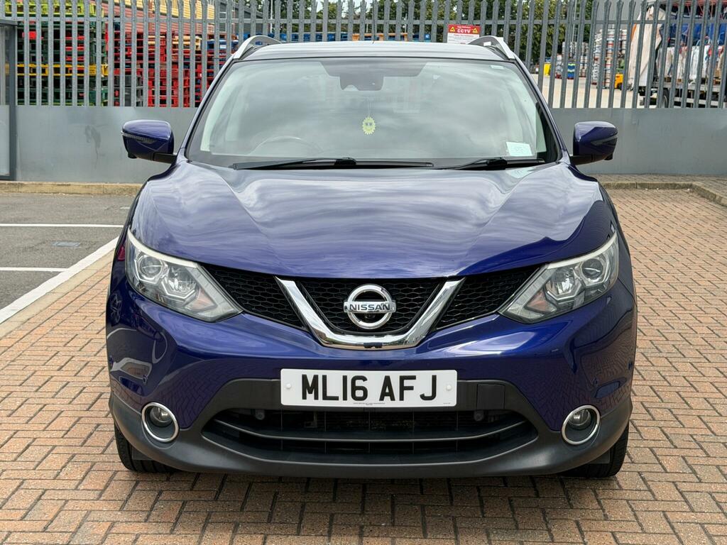 Nissan Qashqai Tekna Blue #2