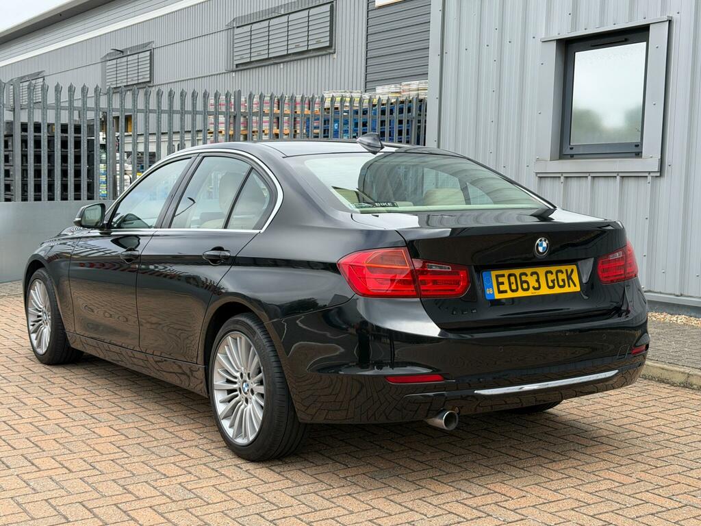BMW 3 Series Luxury Black #2