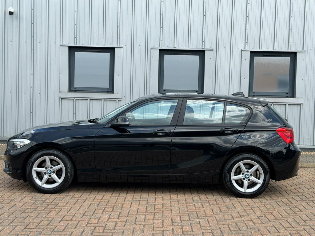 BMW 1 Series 1.5L Sport White #10