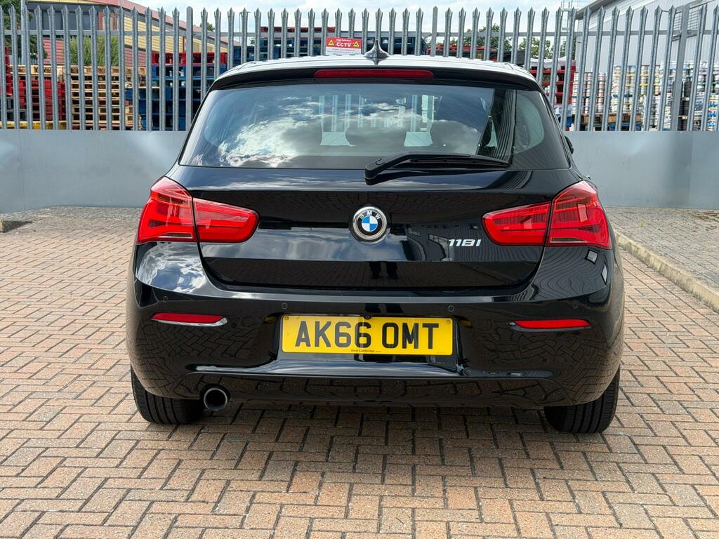 BMW 1 Series 1.5L Sport White #12