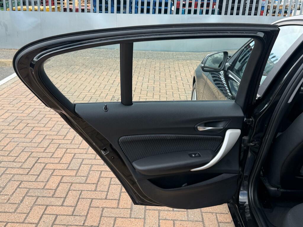 BMW 1 Series 1.5L Sport White #36