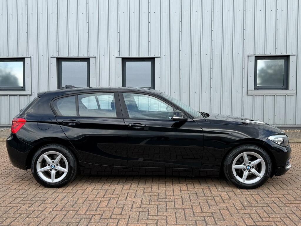 BMW 1 Series 1.5L Sport White #15