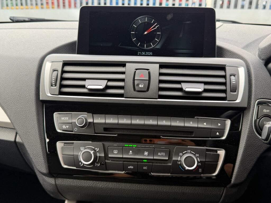 BMW 1 Series 1.5L Sport White #45