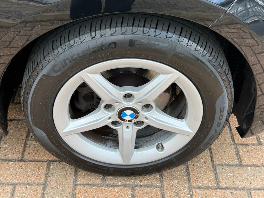BMW 1 Series 1.5L Sport White #42
