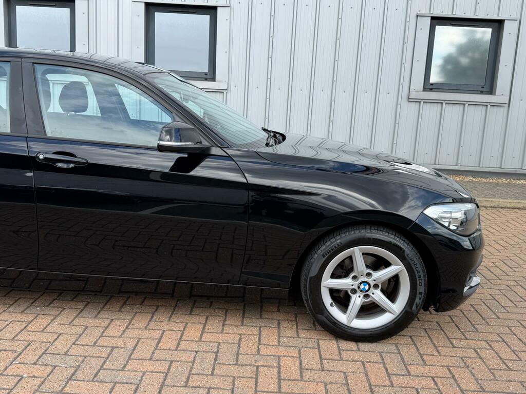 BMW 1 Series 1.5L Sport White #14