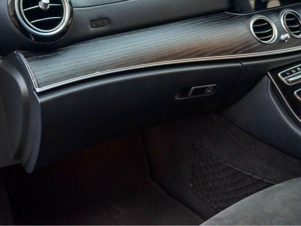 Mercedes-Benz E Class 3.0 E350d V6 Black #28