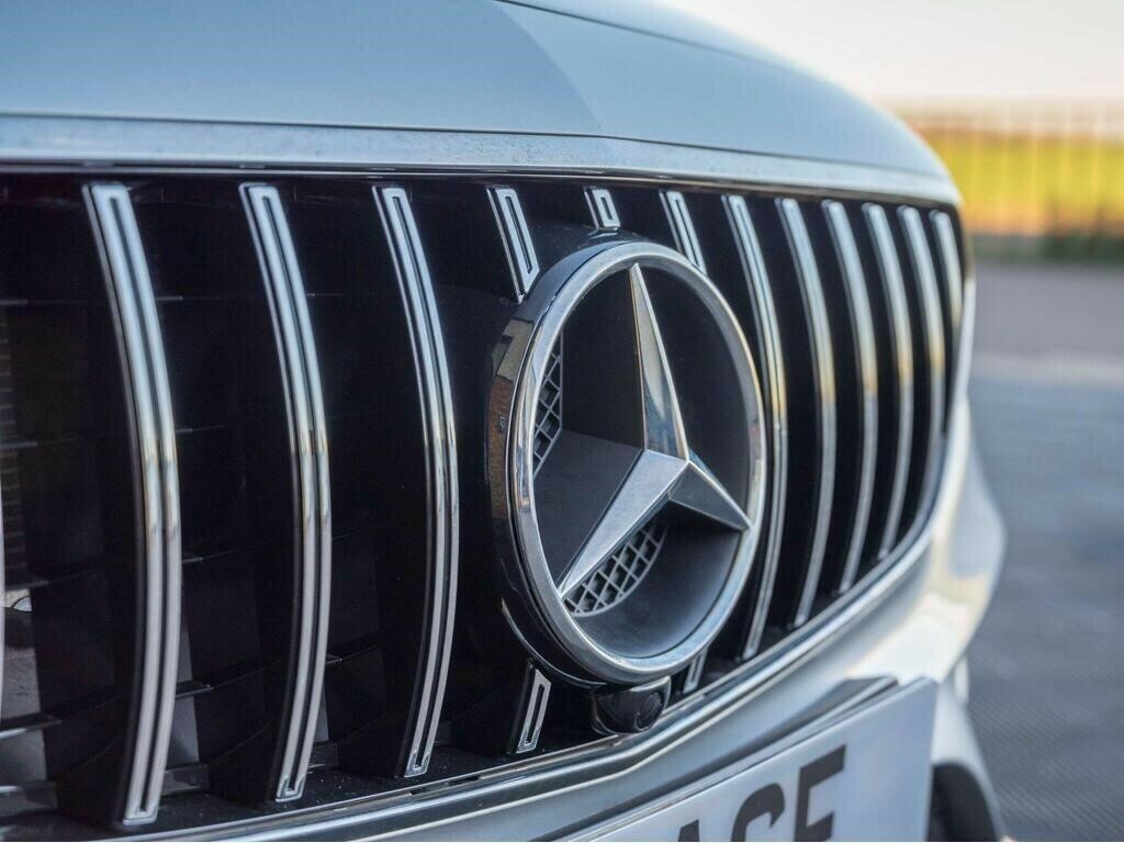 Mercedes-Benz E Class 3.0 E350d V6 Black #78
