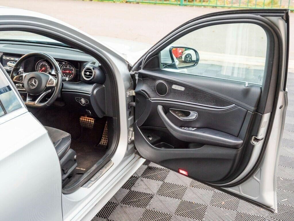 Mercedes-Benz E Class 3.0 E350d V6 Black #7