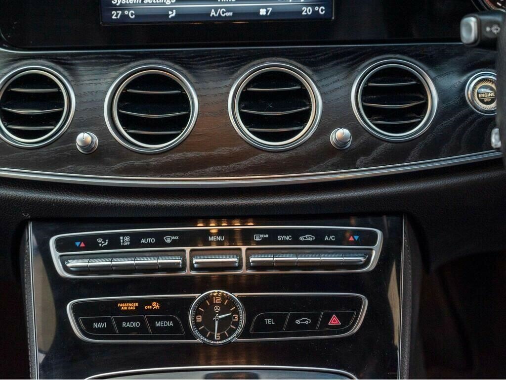 Mercedes-Benz E Class 3.0 E350d V6 Black #47