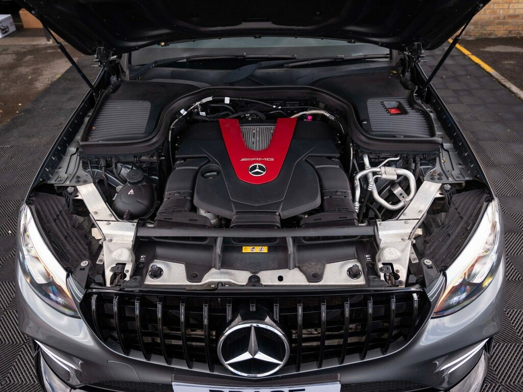 Mercedes-Benz GLC Class Glc 250 4Matic Amg Line White #31