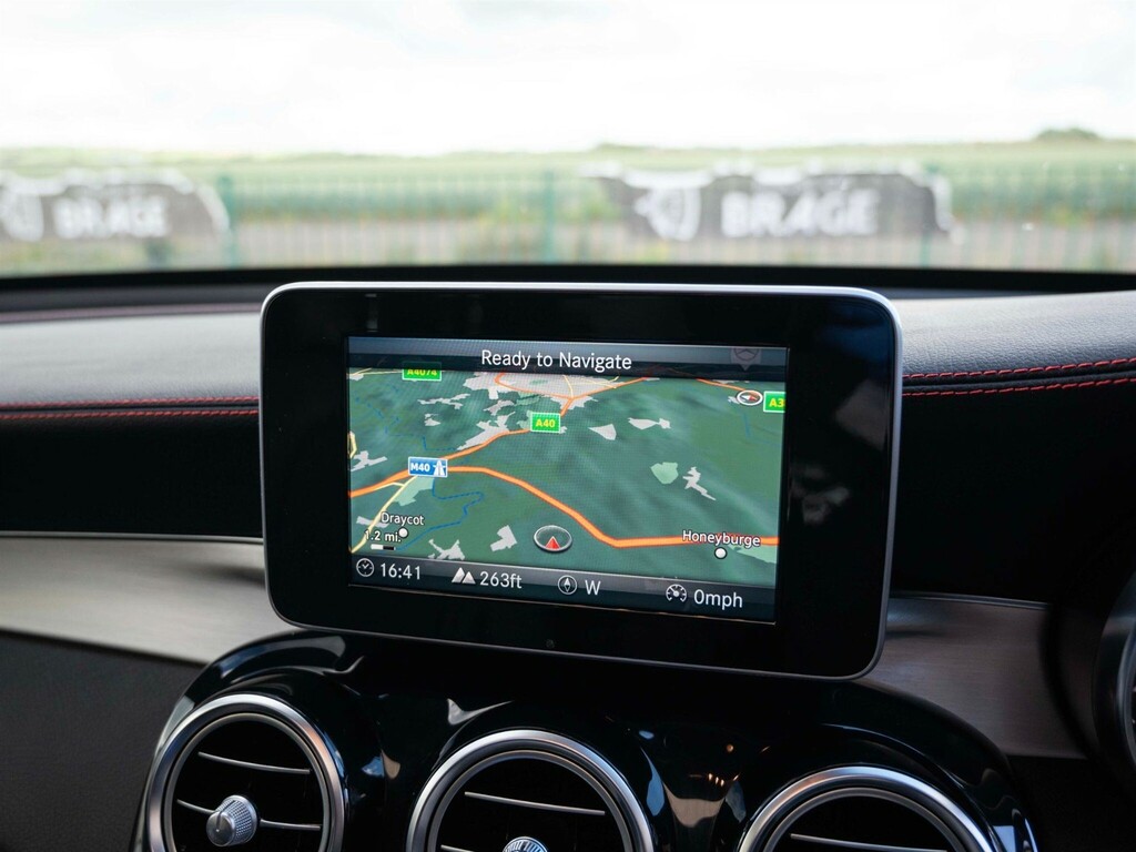 Mercedes-Benz GLC Class Glc 250 4Matic Amg Line White #42