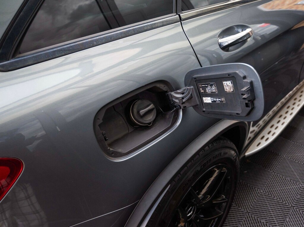 Mercedes-Benz GLC Class Glc 250 4Matic Amg Line White #93