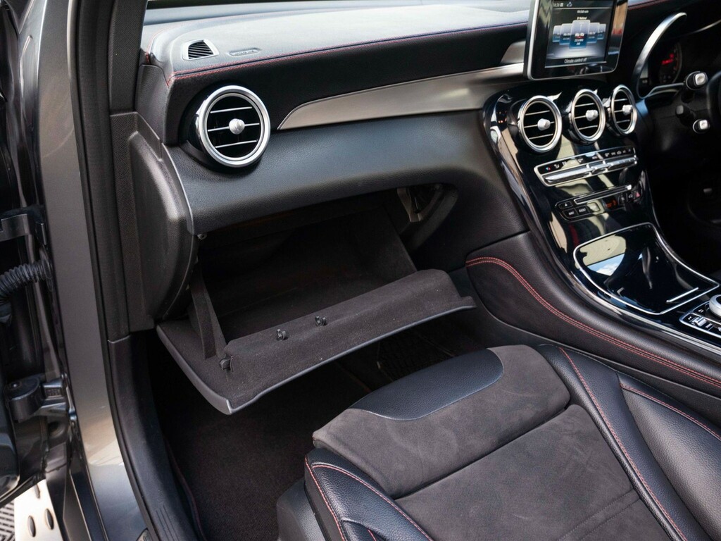 Mercedes-Benz GLC Class Glc 250 4Matic Amg Line White #36