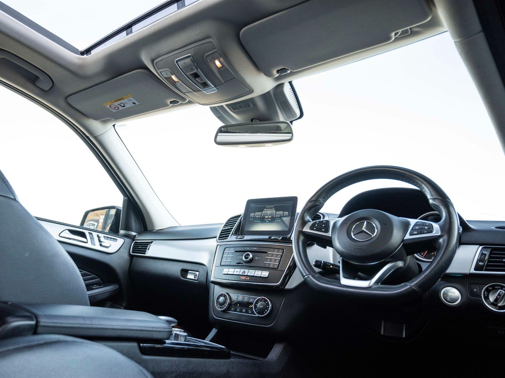 Mercedes-Benz GLE Class Suv White #20
