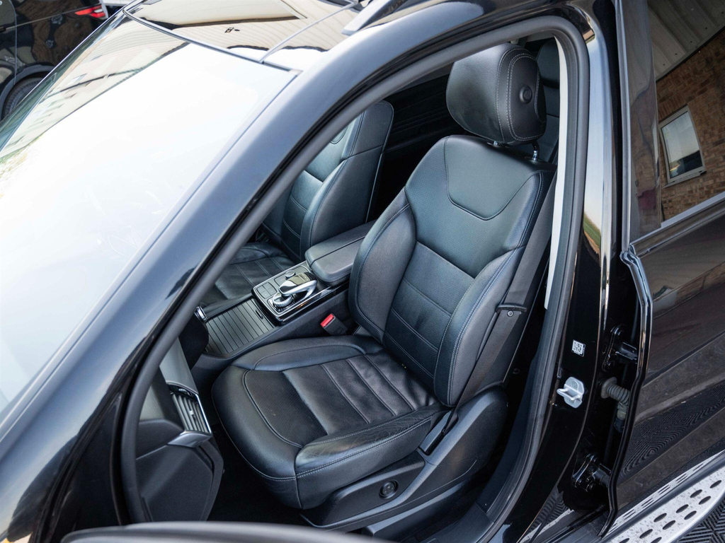 Mercedes-Benz GLE Class Suv White #38