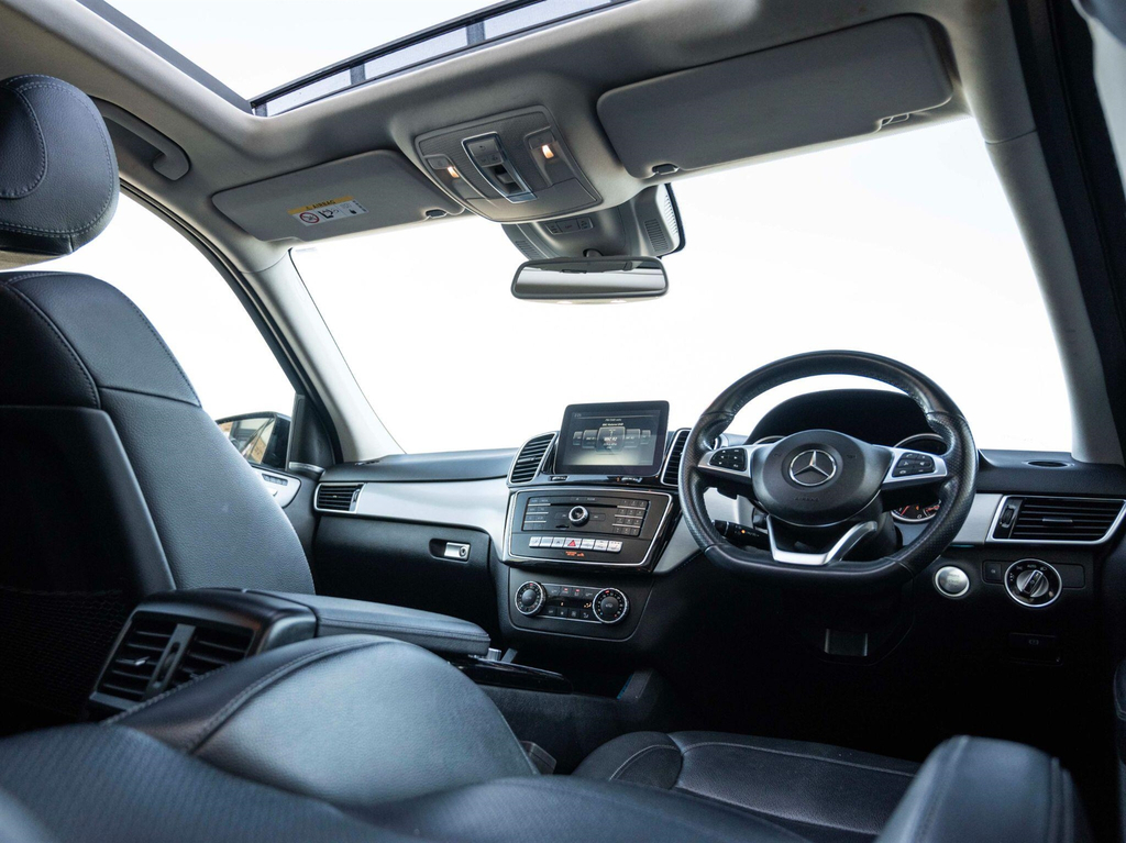 Mercedes-Benz GLE Class Suv White #10