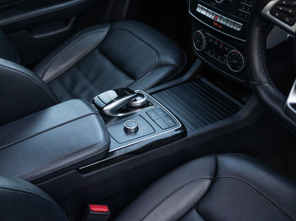 Mercedes-Benz GLE Class Suv White #79