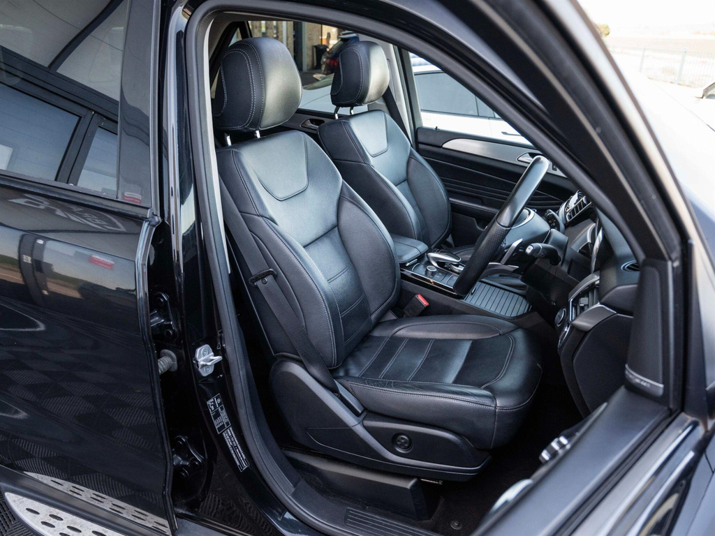 Mercedes-Benz GLE Class Suv White #16