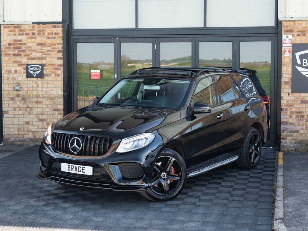 Mercedes-Benz GLE Class Suv White #96