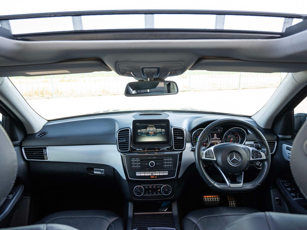 Mercedes-Benz GLE Class Suv White #94