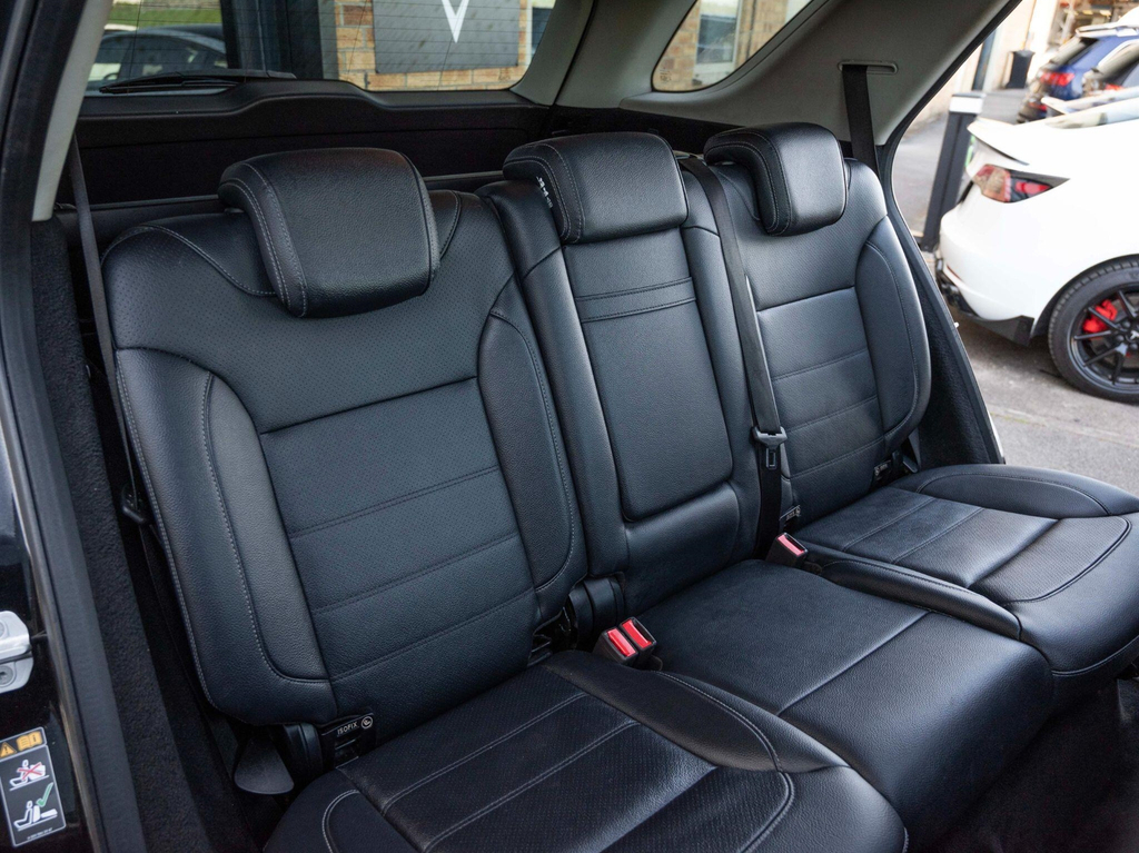 Mercedes-Benz GLE Class Suv White #49