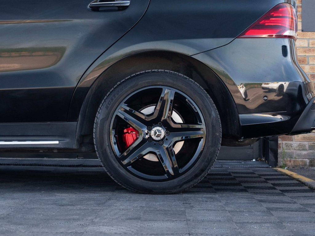Mercedes-Benz GLE Class Suv White #68