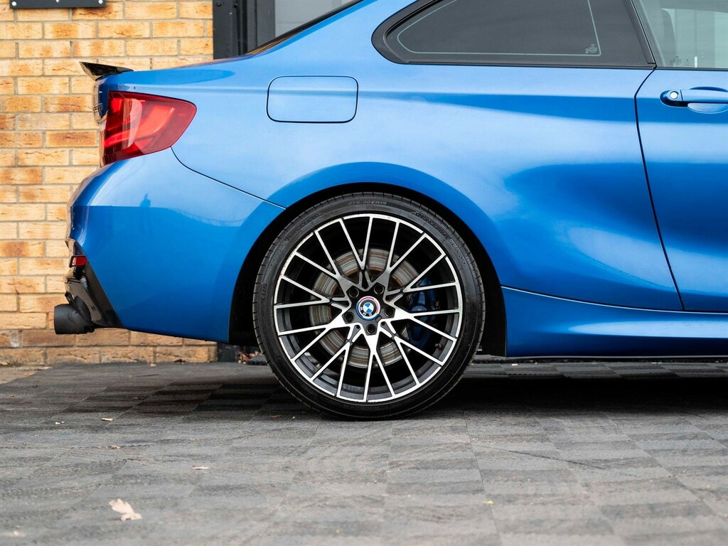 BMW M2 Auto #64