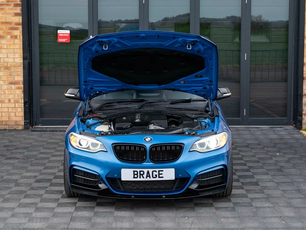 BMW M2 Auto #19