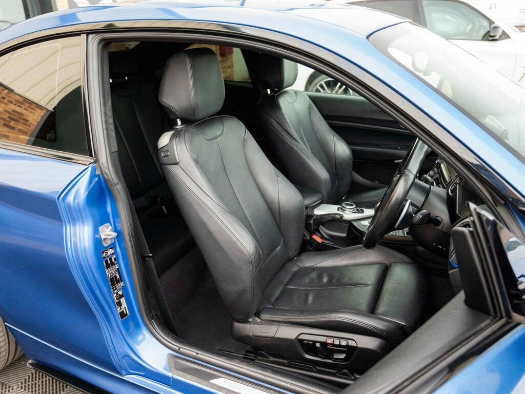 BMW M2 Auto #13