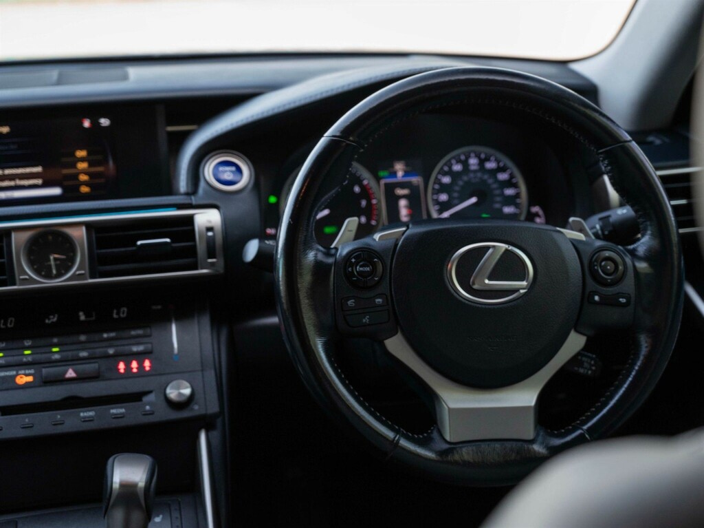 Lexus IS 250 Premier Silver #67