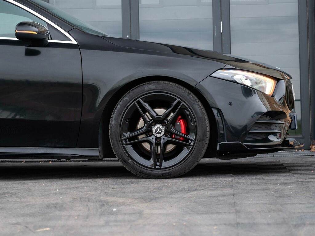 Mercedes-Benz A Class 1.5 Amg Line Executive 7G-dct Euro 6 Ss Black #6