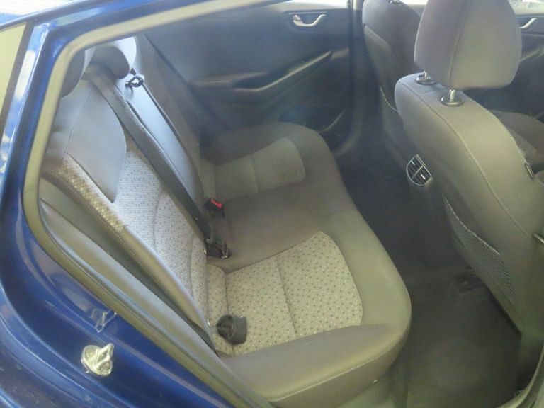 Hyundai Ioniq Hatchback Grey #8